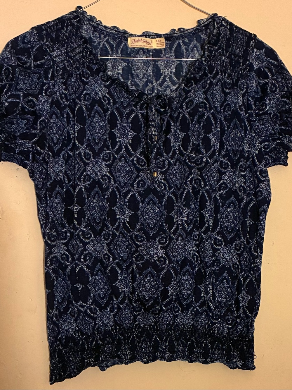 Faded Glory Navy & Light Blue Short Sleeve Smocked Top